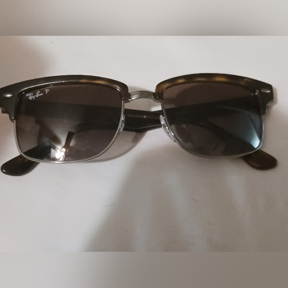 Brand new ray ban sunglasses